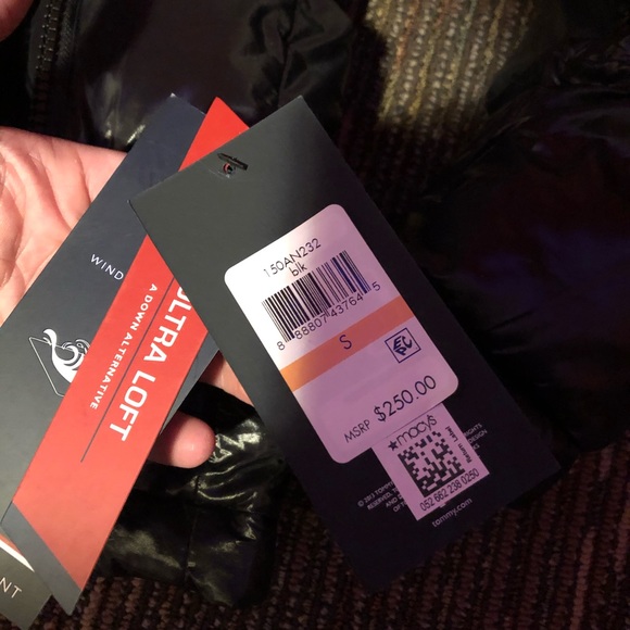 New! Tommy Hilfiger puffer jacket - Picture 3 of 9